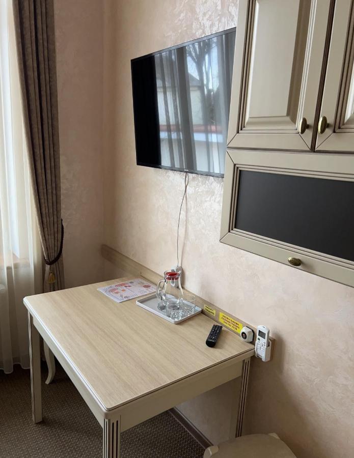 Гостиный Двор Надежда Hotel Hlibodarszke Kültér fotó