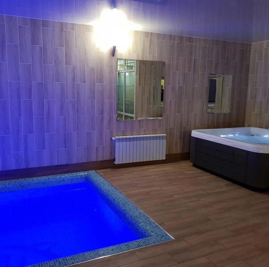 Гостиный Двор Надежда Hotel Hlibodarszke Kültér fotó