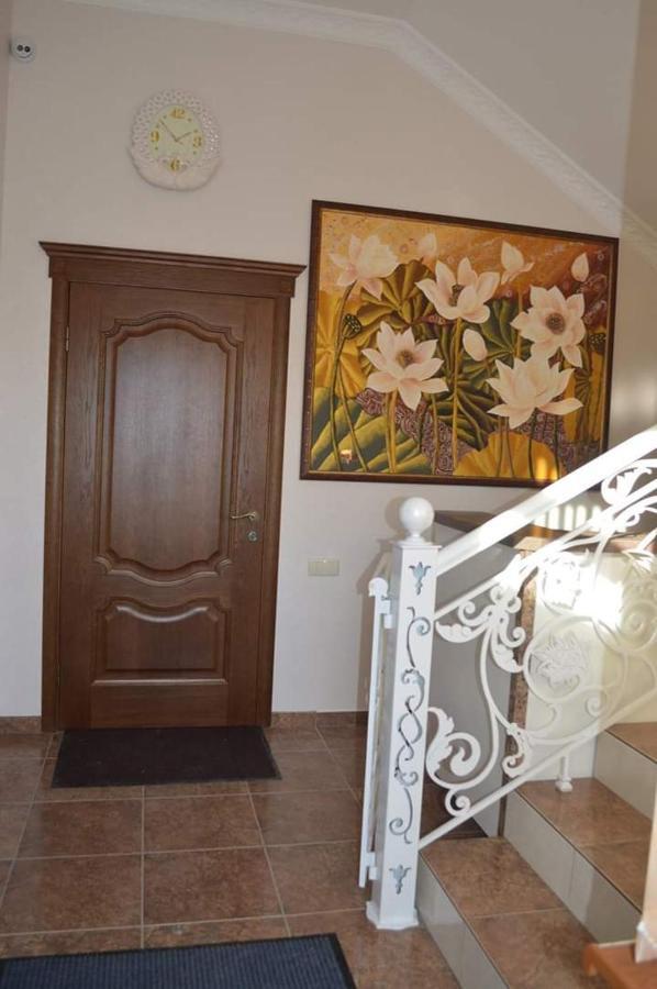 Гостиный Двор Надежда Hotel Hlibodarszke Kültér fotó
